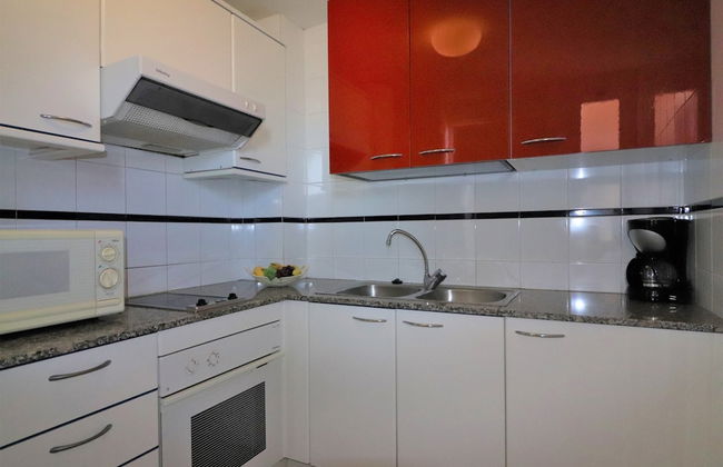 Apartment in Roses Near Sandy Beach - Photo 10