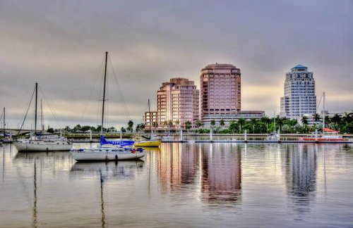 Comfy Queen Bed Studio, Downtown West Palm - Foto 3