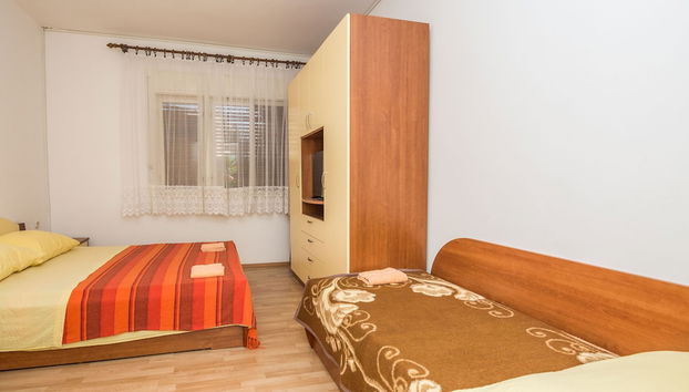 Apartment Basic 2 - Foto 3, Habitación