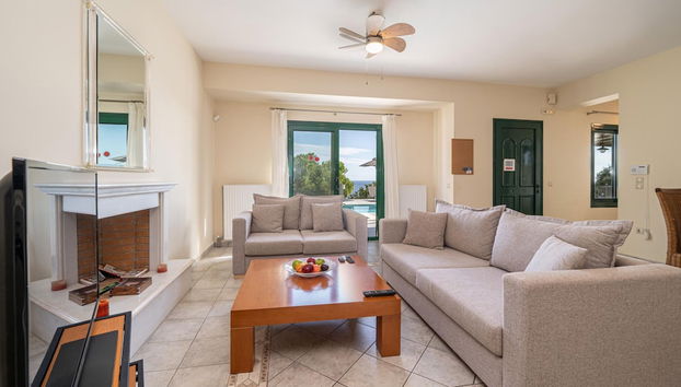 Villa Niki With Swimming Pool - Photo 5, Chambre