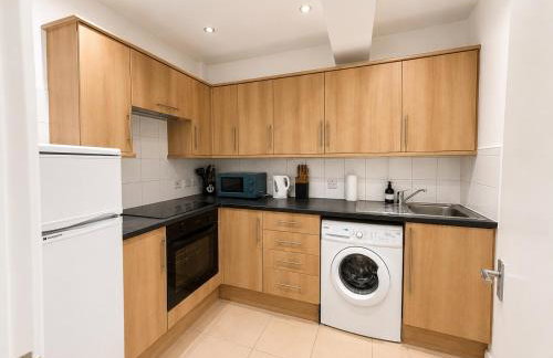 Modern Central Large Apt Above Tube for 4 - Foto 7