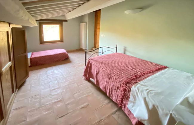 Holiday Home in Pontano With Garden - Foto 8