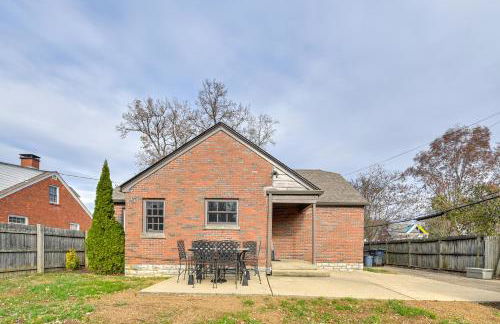 Walk to UK Campus Charming Home with Patio! - Foto 25