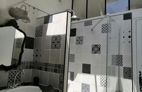 "Le Rooftop de la fontaine" dans cadre verdoyant - Foto 15