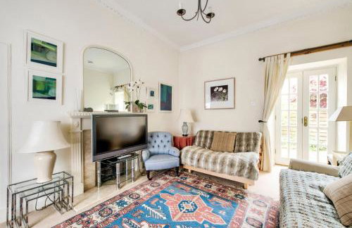 GuestReady - Classic Charm near Holyrood Park - Foto 9