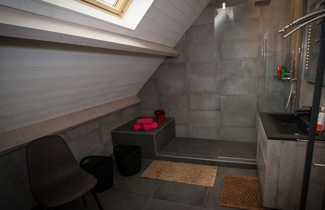 Villa With Swimming Pool in Erembodegem - Photo 33