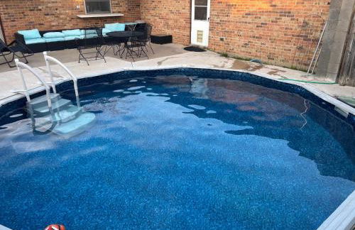 Texas Speedway Retreat: Desk + Cowboy Dipping Pool by Vacation Your Way - Foto 23