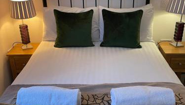 The Calf Suite - Photo 2