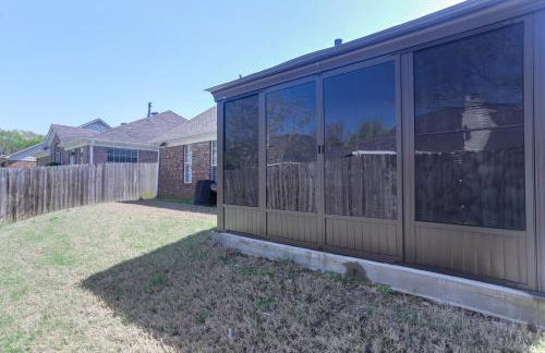 2 Mi to Shelby Farms Charming Family Home with Yard - Foto 24