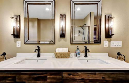 The Gathering Place! Sleeps 24, Lakeview, Game room - Foto 19