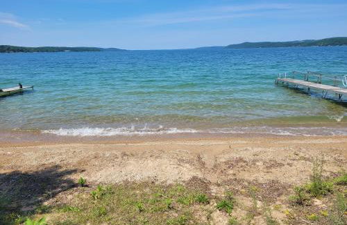 The Lily Pad on Benzie Blvd - Super Cute! - Foto 14