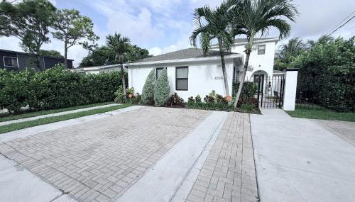 Stylish Stay Close to UM City Vibes - Foto 5