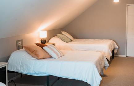 Sandusky Bay Hot Tub, Gym, Patio, Games, Recreation Watercraft, Waterside Home, check it out! - Foto 14