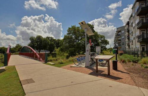 Experience Downtown Studio Near River Walk - Foto 31