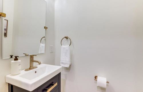 Family-Friendly Dadeville Cabin with Hot Tub and Porch - Foto 11