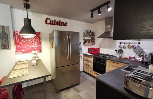 The black dog house - Foto 16