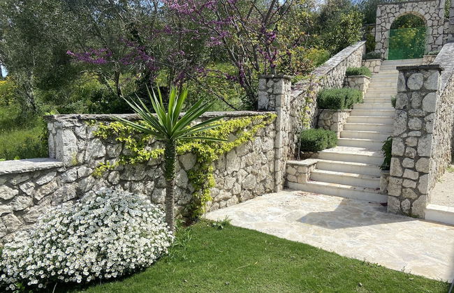 Villa in Corfu With Pool & Amazing Views - The Grove - Photo 1