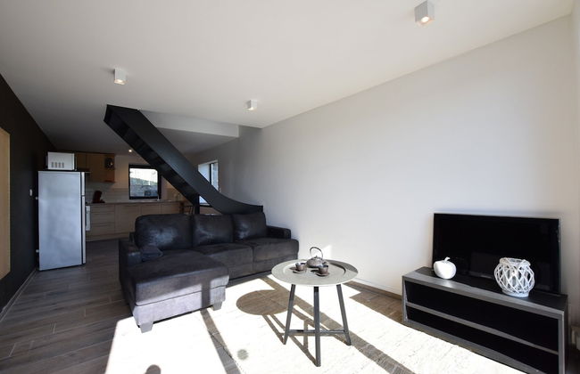 Charming Holiday Home in Sainte-ode With Terrace - Foto 11