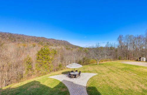 Private Hot Tub Bays View Lodge in Kingsport! - Foto 2