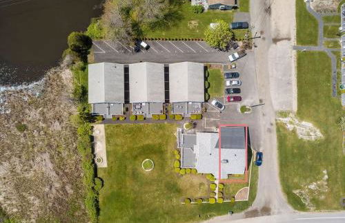 Snug Seaside Views From Couch Walk to Beach - Foto 26