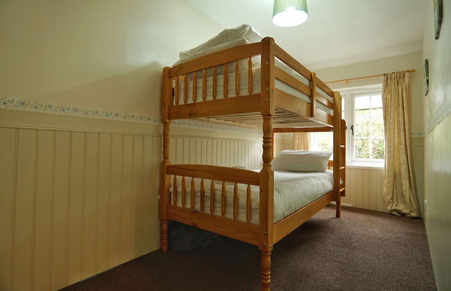 3-bed Cottage - Sleeps 5, Riverside, Hot Tub, Pets - Foto 5