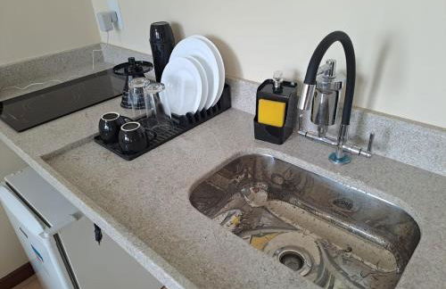 TV, Netflix, Alexa, WIFI e Ar no Centro de Niterói - Foto 12