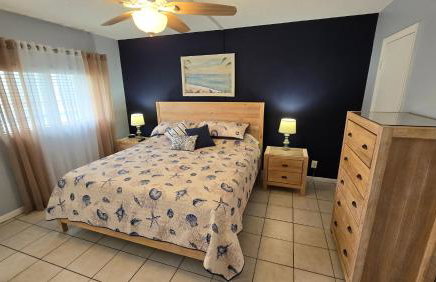 Beachfront Condo on Coco Plum Beach - Foto 18