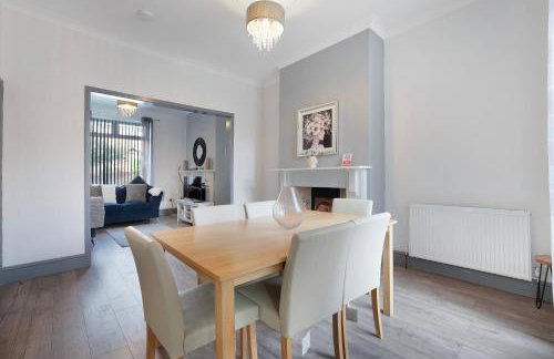 Family-Friendly 2BR Close to Durham City - Foto 7