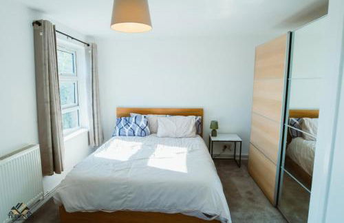 Modern 2 bedroom Terrace - Foto 14