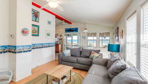 Oceanfront Gem with Rooftop Deck Steps to Sand - Foto 5