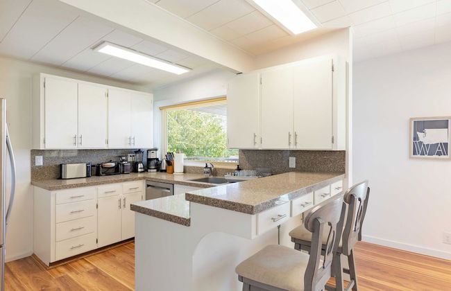 Sunny Side Island Retreat by Avantstay Backyard - Foto 18