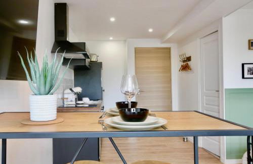 D-Day Suites - Photo 65