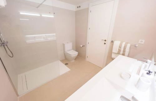 Bajo con Jardín en la Milla de Oro - Foto 41