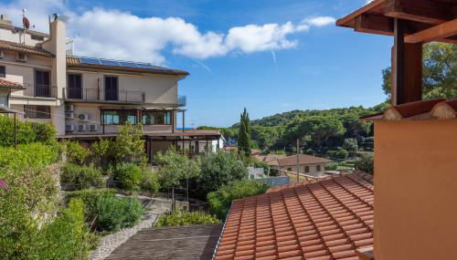 Appartamenti Fetovaia Nord - Goelba - Foto 4, Garden, Garden view