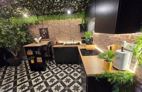 Love room avec spa privatif et salle de jeux adultes - Foto 11