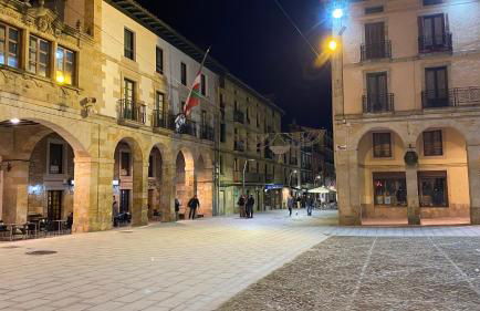 HomeOffice with Church Views - Foto 8