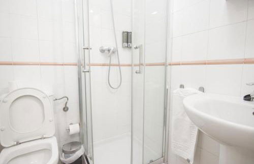 RentalSevilla Concejal Alberto Jiménez-Becerril - Foto 13