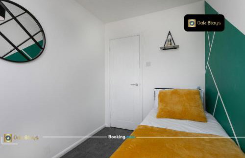 Quick Deals l 5 Bedroom l Sleeps 10 l Parking l Ideal for Groups l Oak Stays Short Lets & Serviced Accommodations - Foto 11