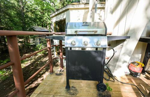 Steps to the Ellis River - Luxe, Hot Tub, Game Room - Foto 58