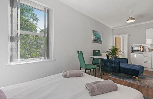 Stunning studio flat with free on-street parking! - Foto 6