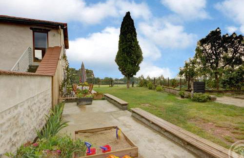 Gîte Authentique avec Internet Très Haut Débit à Amions-Vézelin - FR-1-496-226 - Foto 28