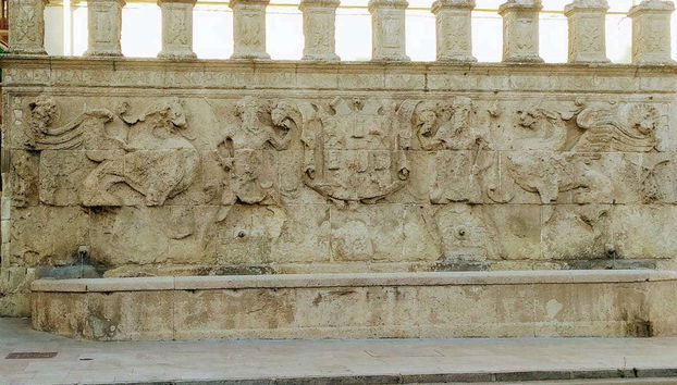 Pilar de los Álamos