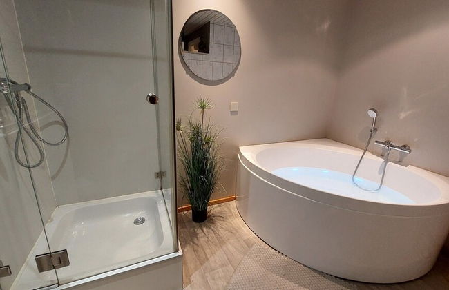 Rustic Holiday Home with Sauna & Hot Tub in Wooded Area - Photo 28