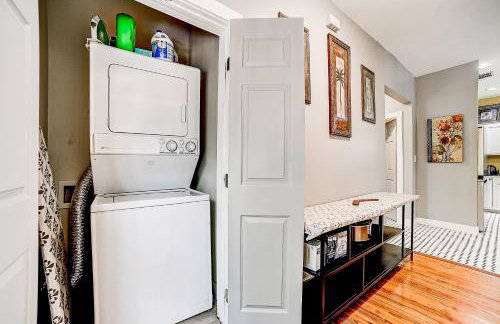 Dog-friendly home with large patio, W/D & central AC - Foto 21