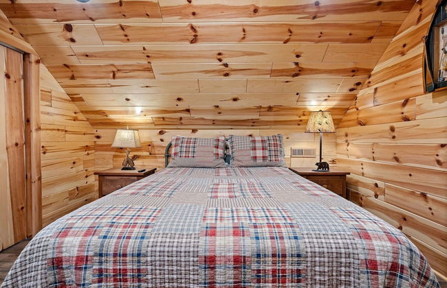 Beside Still Water 1 - 2 Bedrooms, 2 Baths, Sleeps 6 Home by RedAwning - Photo 5