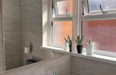 Serene Retreat - Near Bham City Centre & The JQ - Foto 15