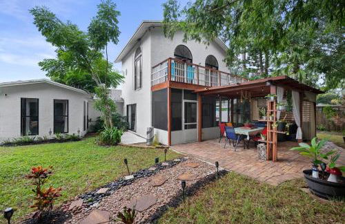 Chic 4BR Home Hot Tub Game Room - Foto 3