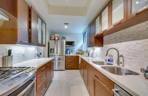 Modern Beverly Hills Townhome 5 Mi to Hollywood! - Foto 8