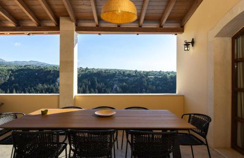 Ilys Home, a Country-chic Retreat with Pool & BBQ, By ThinkVilla - Photo 31