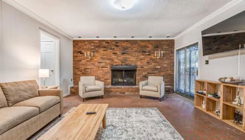 Near the Airport and Graceland Holmesdale Hideout - Foto 3